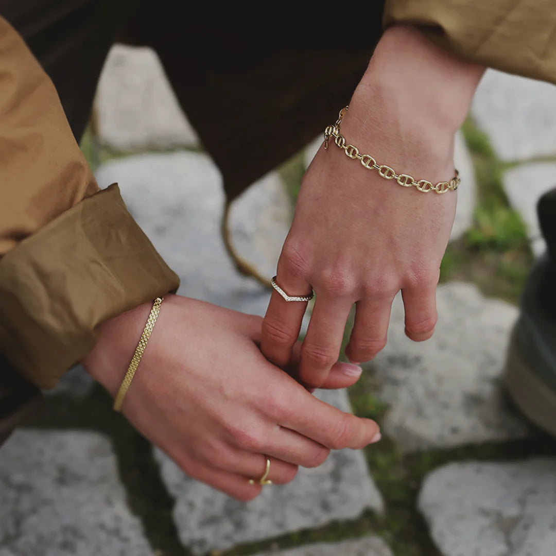 Uve Zirconia Ring