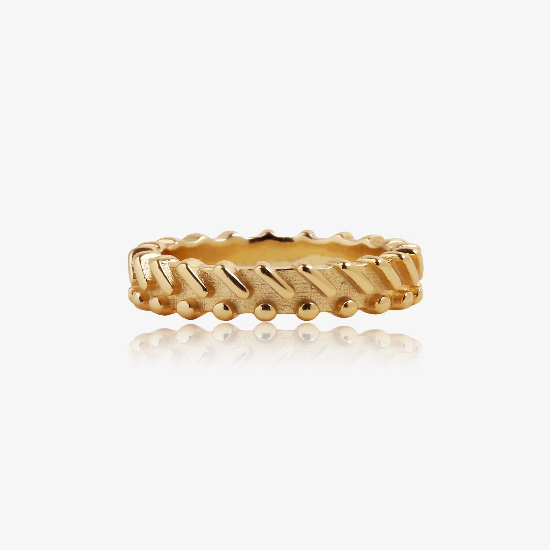 Trendy spike ring