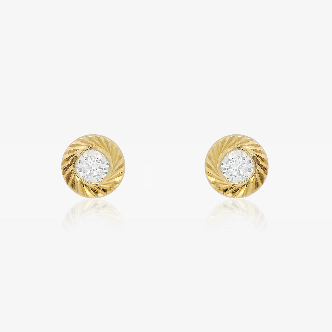 Carved Chaton Earring