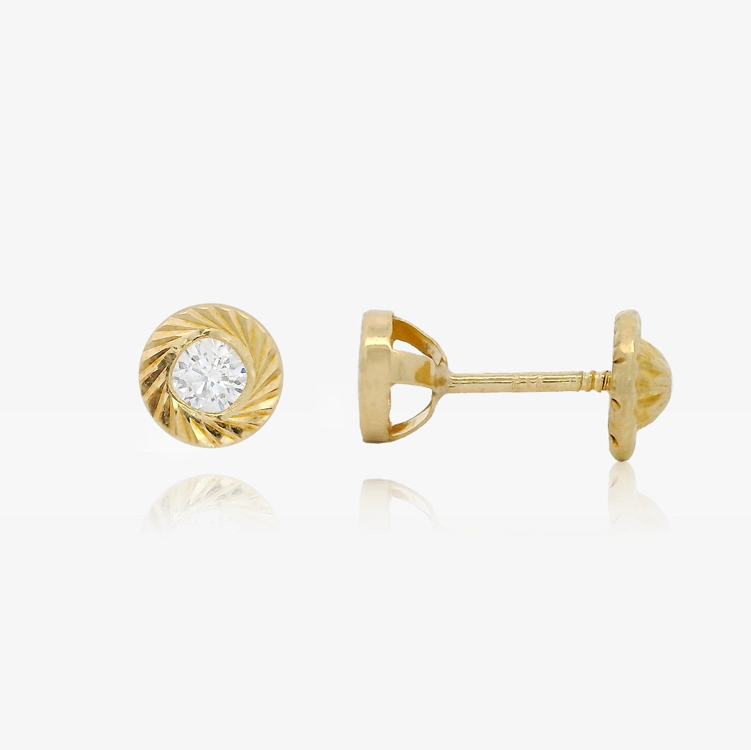 Carved Chaton Earring