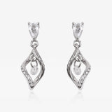 QUEEN earring