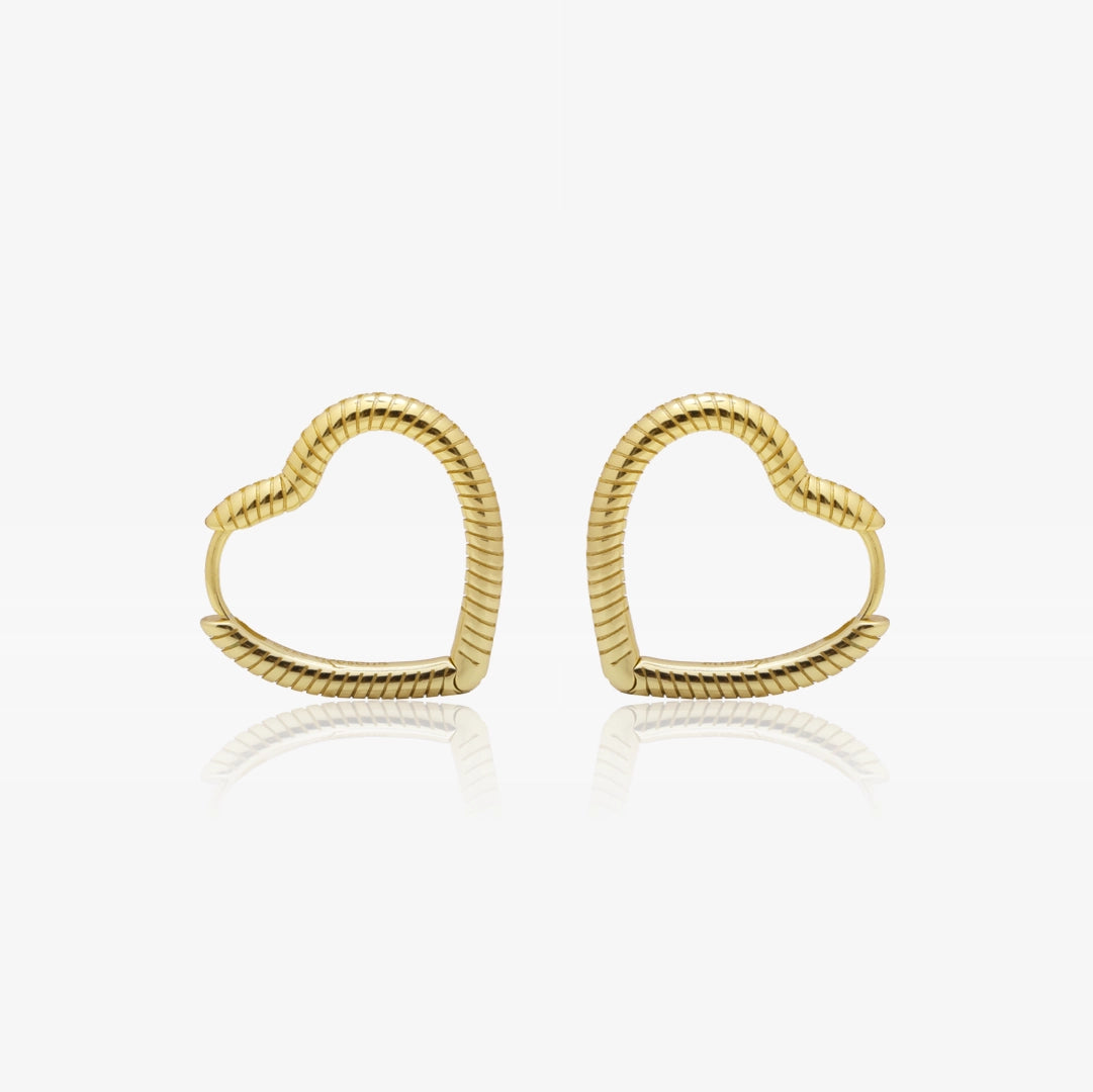Aros corazones tallados