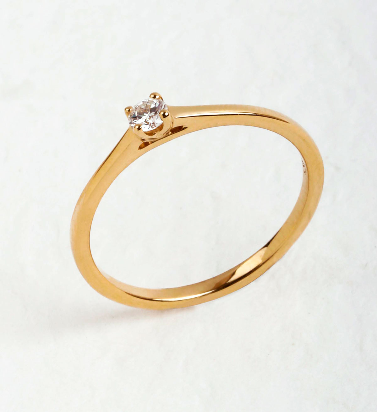 4 Claw Diamond Ring