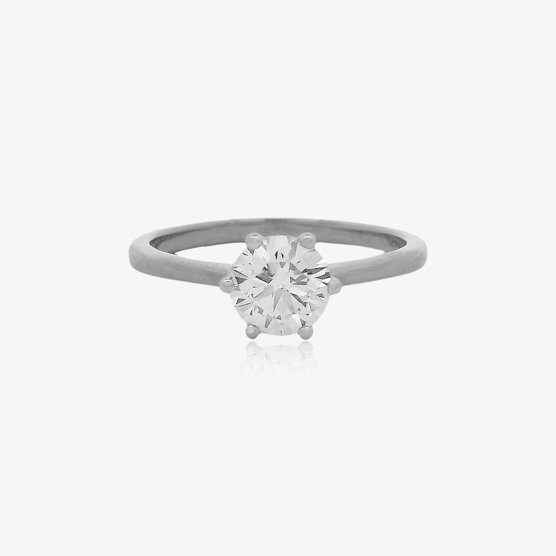 Anillo solitario DC