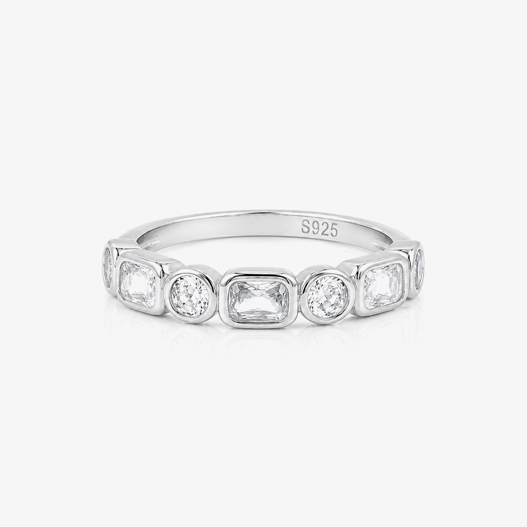 Lux reign ring
