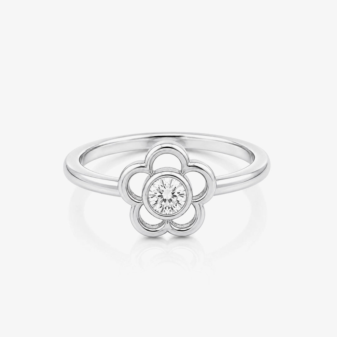 Flower ring with stone
