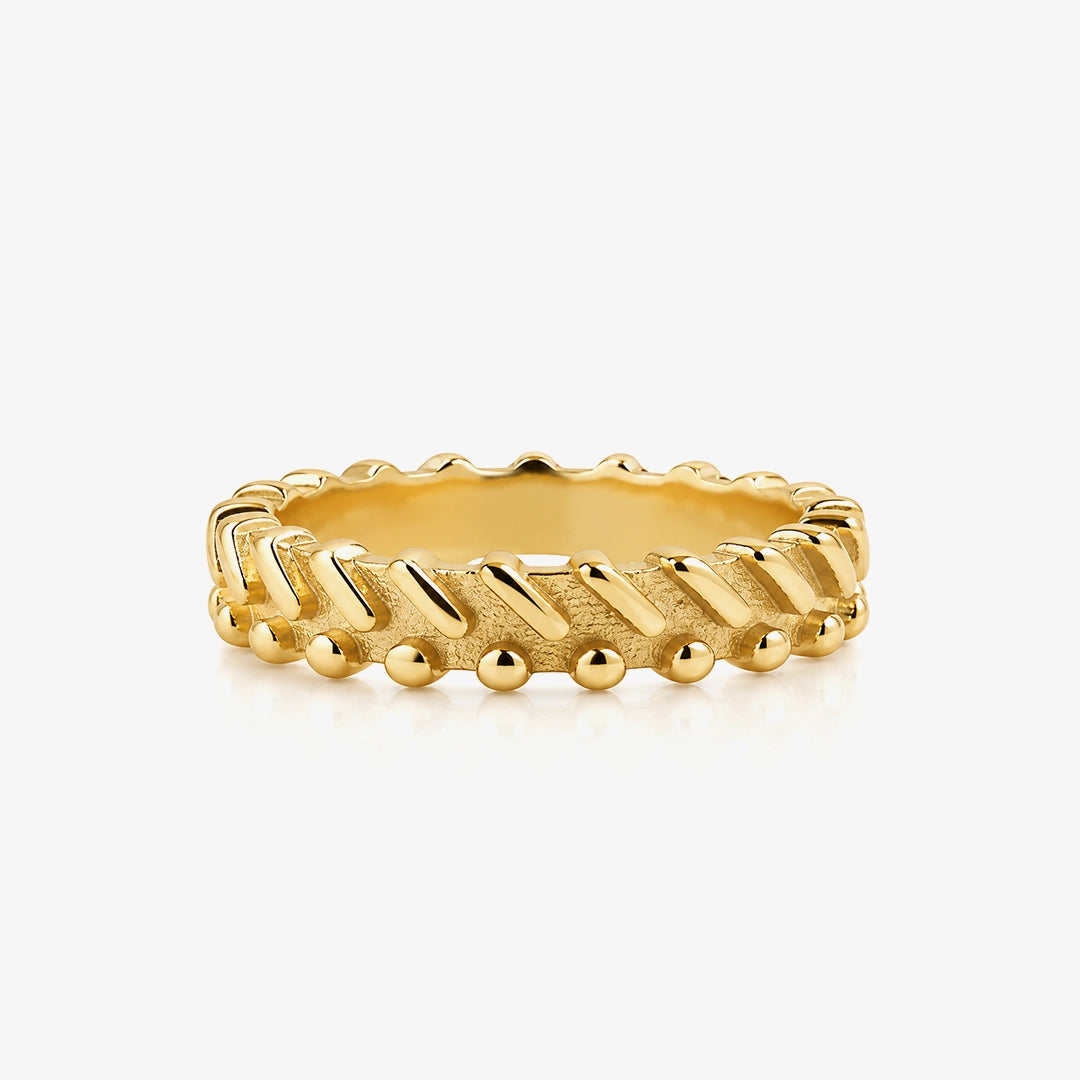 Trendy spike ring