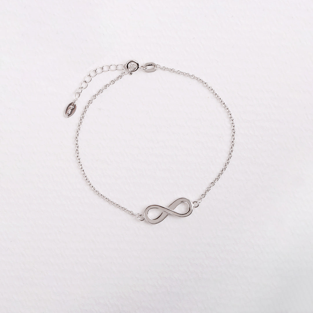 Smooth Infinity Bracelet