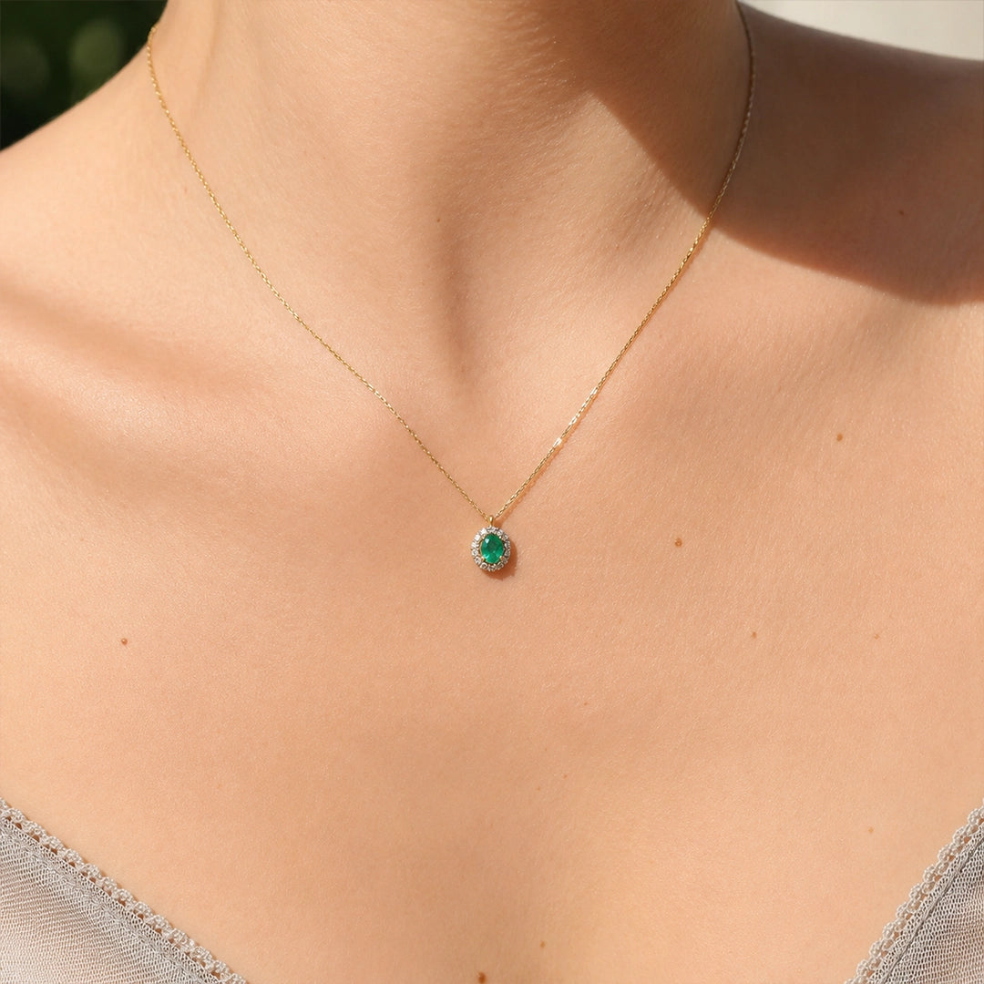 Gargantilla Diamantes y Esmeralda