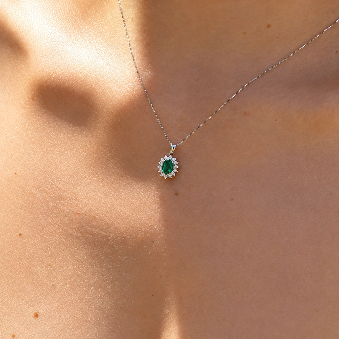 Collar Dinastia