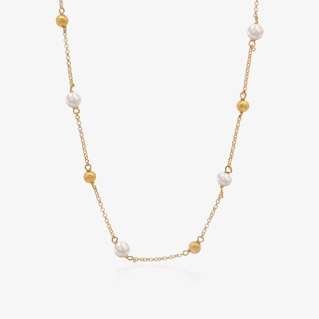 Pearl bead necklace